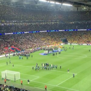 Semra Hunter Instagram - 🏆15
.
.
.
#AboutLastNight #RealMadrid #BorussiaDortmund #UCL #ChampionsLeague #UCLFinal #Canada #Wembley #Presenter #London #Football #Madridistas #15 #Beşiktaş @daznfootball @dazn_ca @championsleague @uefa_official