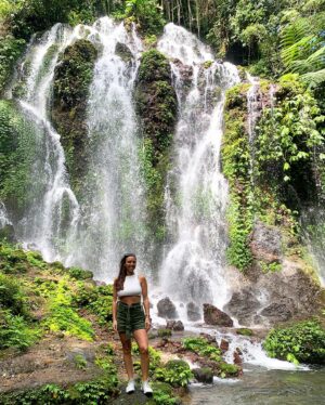 Semra Hunter Instagram - 🇮🇩Bali, part 3: Waterfalls!
.
.
.
#Bali #Indonesia #Waterfalls #Munduk #Jungle #IslandLife #Water #Nature #ForeverExploring #WorldTravel #LifeOfAdventure