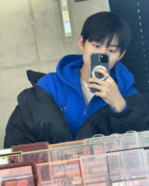 Seo Bum-june Instagram - 평범해서 더 소중한 오늘