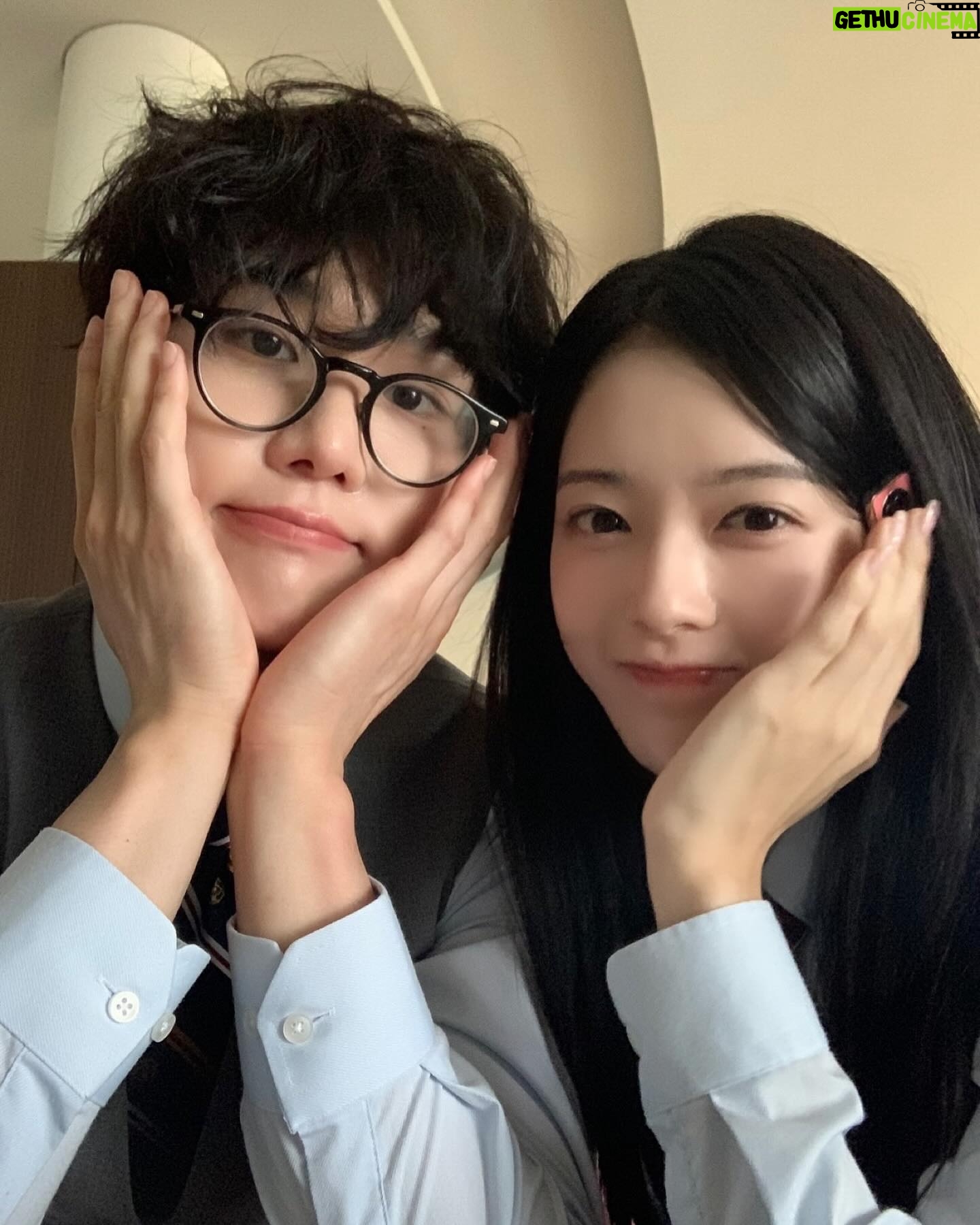 Seo Bum-june - 209.5K Likes - #하이라키 #hierachy
어디서나 평생앙숙
@netflixkr @netflix
@studiodragon.official