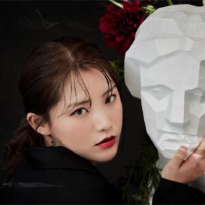 Seo Chul Goo Instagram - 조금 늦었지만 새 싱글 ‘Love Drug’ 발매 완죤 축하!! @leebadasia__ 이번 곡 진짜 너무 좋아용 🥰 뮤직비디오에는 저도 아주 잠깐 나옵니다