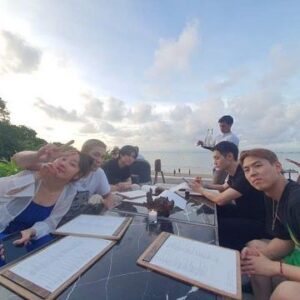 Seo Chul Goo Instagram - 피의게임2 너무 재밌고 소중한 경험이었습니다!
정말 좋은 분들과 함께 할 수 있어서 감사했고 동시에 저 스스로를 돌아볼 수 있었던 시간인 것 같습니다.

그럼 맑눈광 귀신들린 치와와 반려계산기 배신탐지견 급발진머신은 더욱 더 발전한 모습으로 다시 찾아뵙겠습니다 🥰

다들 사랑해요!