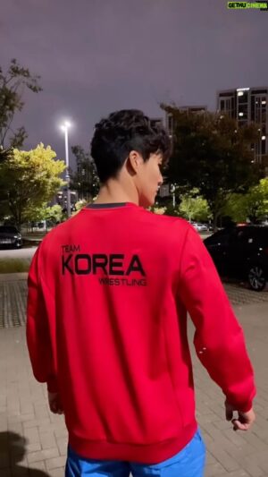 Seo Ha-jun Instagram - 한강 전사 인터벌 트레이닝 ⚔️🔥

#레슬링 #wrestling #전사들의후예 #심장벌크업