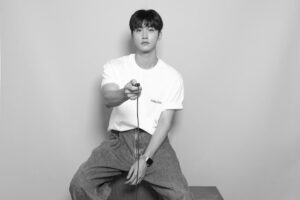 Seo Ji-hoon Instagram - 버튼누르면 사진 찍히는 신기한 곳에 가봤다.. 😏