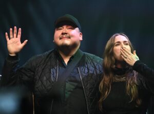 Serena Ryder Instagram - Dear @masseyhall: Thank you for the most magical experience I’ve ever had . To get to perform with my dear friend @williamprince just overflowed my heart. To the audience that just bursted with love and joy and FOUR STANDING OVATIONS!!!!it’s all in my face in these shots. Pure joy. Truly, madly, deeply, I am in gratitude and reverence for this soul shatteringly healing night in the medicine of music. Thank you, truly, Serena