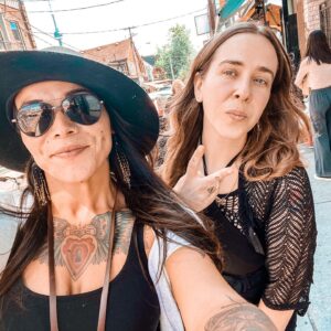 Serena Ryder Instagram - feeling so much gratitude for this woman. her passion for life, love, learning, activism,compassion and care.You are so fucking brilliant and wise and funny, soulful and talented and all around a badass boss babe 
to finding new best friends @layla.d.black 🤍love you sis .