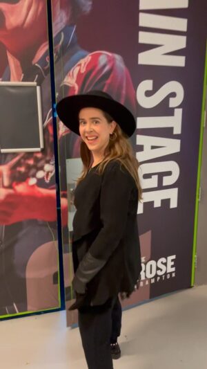 Serena Ryder Instagram - Walk with me and get a sneak peak of backstage at my shows! Only two more Ontario dates left - Richmond Hill tonight and Kingston tomorrow. Then I’ll see you on the East Coast!!