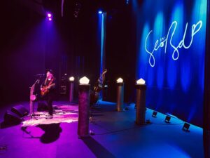 Serena Ryder Instagram - Hey friends! So excited to be on the Ontario leg of my tour. The audiences have been amaaaZing and the shows are sooo funnn. Just spilling with gratitude to be back here on the stage. There’s a few more dates and tickets left in my bio 🎟