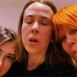Serena Ryder Instagram - Oh helloooo friends! Long time no chat - happy new year! I can’t believe it’s already been over a month since my Merry Myths tour... whaaat? I want to send a huge thank you to all you lovely, beautiful humans who came out to the shows and for letting me be a part of your Christmas season. It was such a blast to sing and dance with y’all (and to meet some of you cuties!) 🥰

I’ve since been resting and gearing up for a busy year ahead. Keep your eyes peeled for 2024 show dates coming sooon. I can’t wait to see you all again!! Until then, take care of you. 🤍 

📸 @soundcheckentertainment @mike_scott_photography