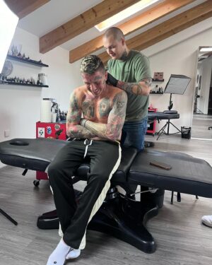 Sergei Barracuda Instagram - s @mirekkopinectattoo jsme dobarvili starsi kerku🩸