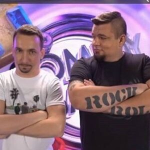 Sergey Kutergin Instagram - Наш вокально-инструментальный коллектив снова в деле!!! Смотрите наш рок-н-ролл в какую-то из ближайших пятниц в вернувшемся #ComedyБаттл #ТНТ #Стоун #Сергеич @comedylm @comedybattle @tnt_online