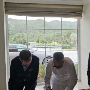 Sergi Arola Instagram - Feliz de anunciar la firma de mi  renovación por 5 años más al frente de #Labbysergiarola y #Arolapenhalonga aquí en @penhalongaresort son ya casi 20 años maravillosos en @marriotthotels @ritzcarlton y espero estar mucho muchos años más. #graciasequipo

Feliz em anunciar a assinatura da minha renovação por mais 5 anos à frente do #Labbysergiarola e #Arolapenhalonga aqui no @penhalongaresort , já são quase 20 anos maravilhosos no @marriotthotels @ritzcarlton e espero estar aqui por muitos, muitos mais anos. #obrigadoequipe

Happy to announce the signing of my renewal for 5 more years at the head of #Labbysergiarola and #Arolapenhalonga here at @penhalongaresort , it has been almost 20 wonderful years at @marriotthotels @ritzcarlton and I hope to be here for many, many more years. #thanksteam 

@penhalongaresort
@marriotthotels
@ritzcarlton
@jasonsilvapeneda
@vladmirveiga
@catarinacerodrigues 
@rubbenfsr 
@pato2277 
@__ericahh.__
@claudiaa_mar
@joaomiguelgarcia
@diegoapolinario_somm
@matilden_machado
@jolamx
@filipatmendes
@eunicesdsm
@madalena.dongrie