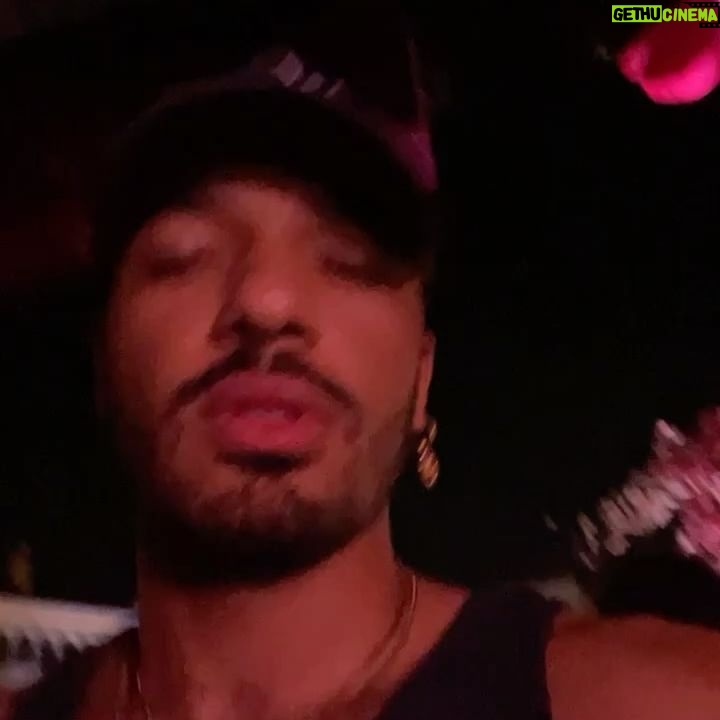 Sergio Momo - 14.3K Likes - tres drag queens, dos noches en barcelona y un bolso de dua prestado 🌹
