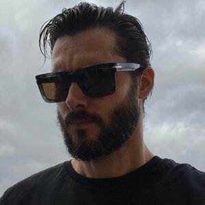 Sergio Mur Instagram - 😎 Feliz Día del Padre.

Gracias @safilogroup & @boss