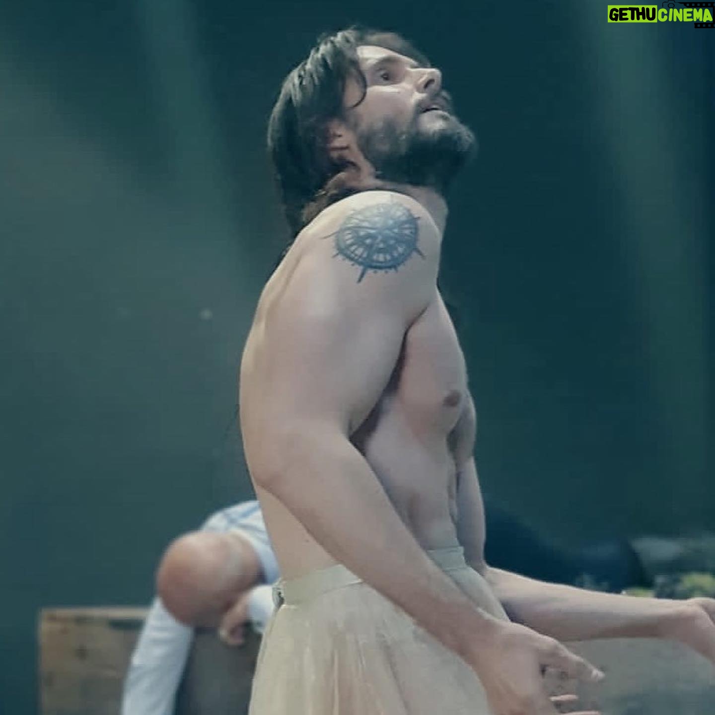 Sergio Mur - 3 Likes - “En el principio del principio estaba yo, Sirio, esa estrella que brilla al llegar la Primavera”
Durante los ensayos de SALOMÉ en Madrid.
@festivaldemerida 9-20 de Agosto.
Fotos de @fermorenor
