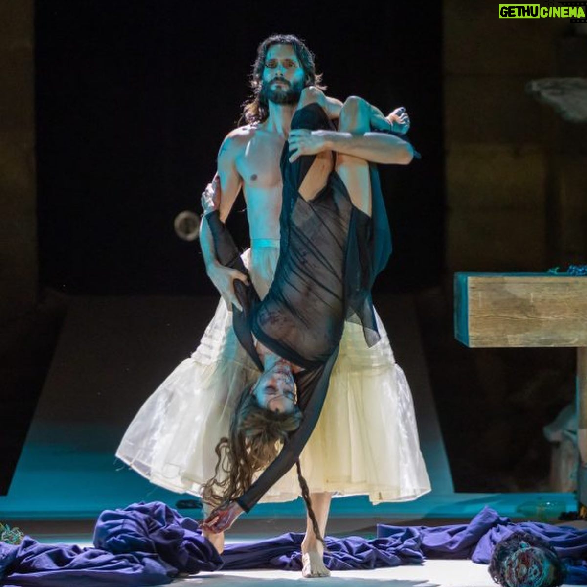 Sergio Mur - 3 Likes - “Un tiempo en el que la fuerza de la seducción no provoque terror, solo placer y confianza en la vida. Ese deseo se llama Salomé” Sirio.
SALOMÉ
@maguimira ❤️
9-20 de Agosto
@festivaldemerida
@pentacionespectaculos