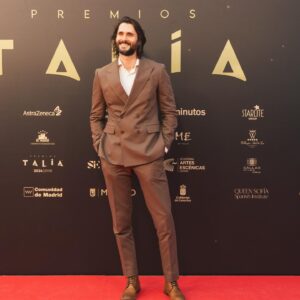 Sergio Mur Instagram - Premios Talía 2024
@academiadelasartesescenicases 
Entregador de premio.
Vestido por @mansolutely @galleryroomc 

@ramonpilaces