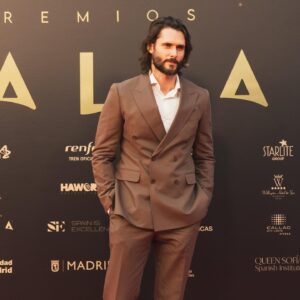 Sergio Mur Instagram - Premios Talía 2024
@academiadelasartesescenicases 
Entregador de premio.
Vestido por @mansolutely @galleryroomc 

@ramonpilaces