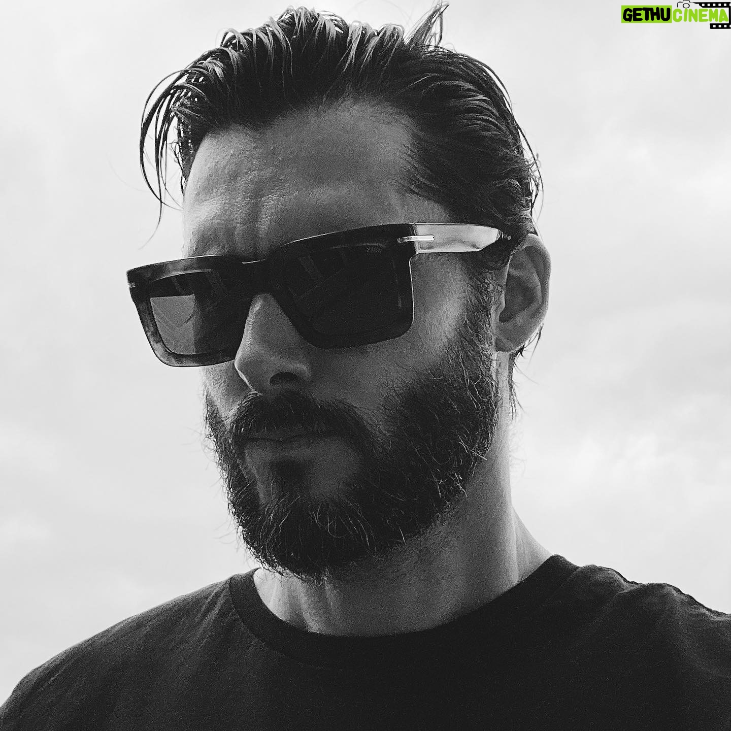 Sergio Mur - 3 Likes - 😎 Feliz Día del Padre.
Gracias @safilogroup & @boss