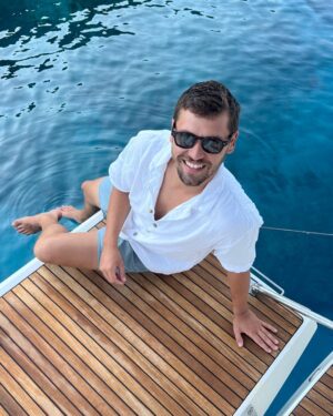 Serhan Onat Instagram - ⚓️💙⛵️