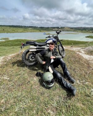 Serhan Onat Instagram - 🏍️ 🎯#triumphscrambler