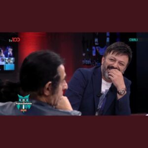 Serhat Kılıç Instagram - Yıllar geçse de üstünden
Bu kalp seni unutur mu...
Üniversite yıllarımdan beri izliyorum,
Istanbul'a geldiğimden beri de her çağırdığında geliyorum, gelirim ve de geleceğimdir...@okanbayulgen @dadasalonkabarett
Ve tesekkurler
@giovanegentileofficial