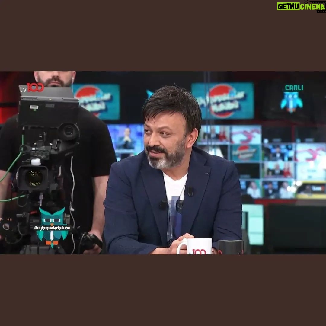 Serhat Kılıç - 9.8K Likes - Yıllar geçse de üstünden
Bu kalp seni unutur mu...
Üniversite yıllarımdan beri izliyorum,
Istanbul'a geldiğimden beri de her çağırdığında geliyorum, gelirim ve de geleceğimdir...@okanbayulgen @dadasalonkabarett
Ve tesekkurler
@giovanegentileofficial