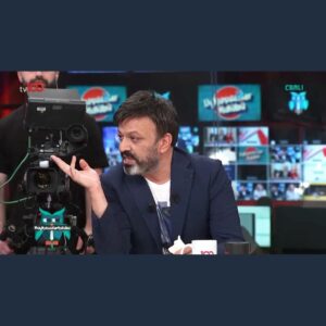 Serhat Kılıç Instagram - Yıllar geçse de üstünden
Bu kalp seni unutur mu...
Üniversite yıllarımdan beri izliyorum,
Istanbul'a geldiğimden beri de her çağırdığında geliyorum, gelirim ve de geleceğimdir...@okanbayulgen @dadasalonkabarett
Ve tesekkurler
@giovanegentileofficial