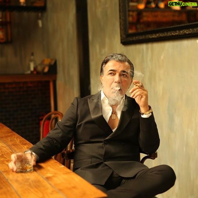 Serhat Midyat - 323 Likes -