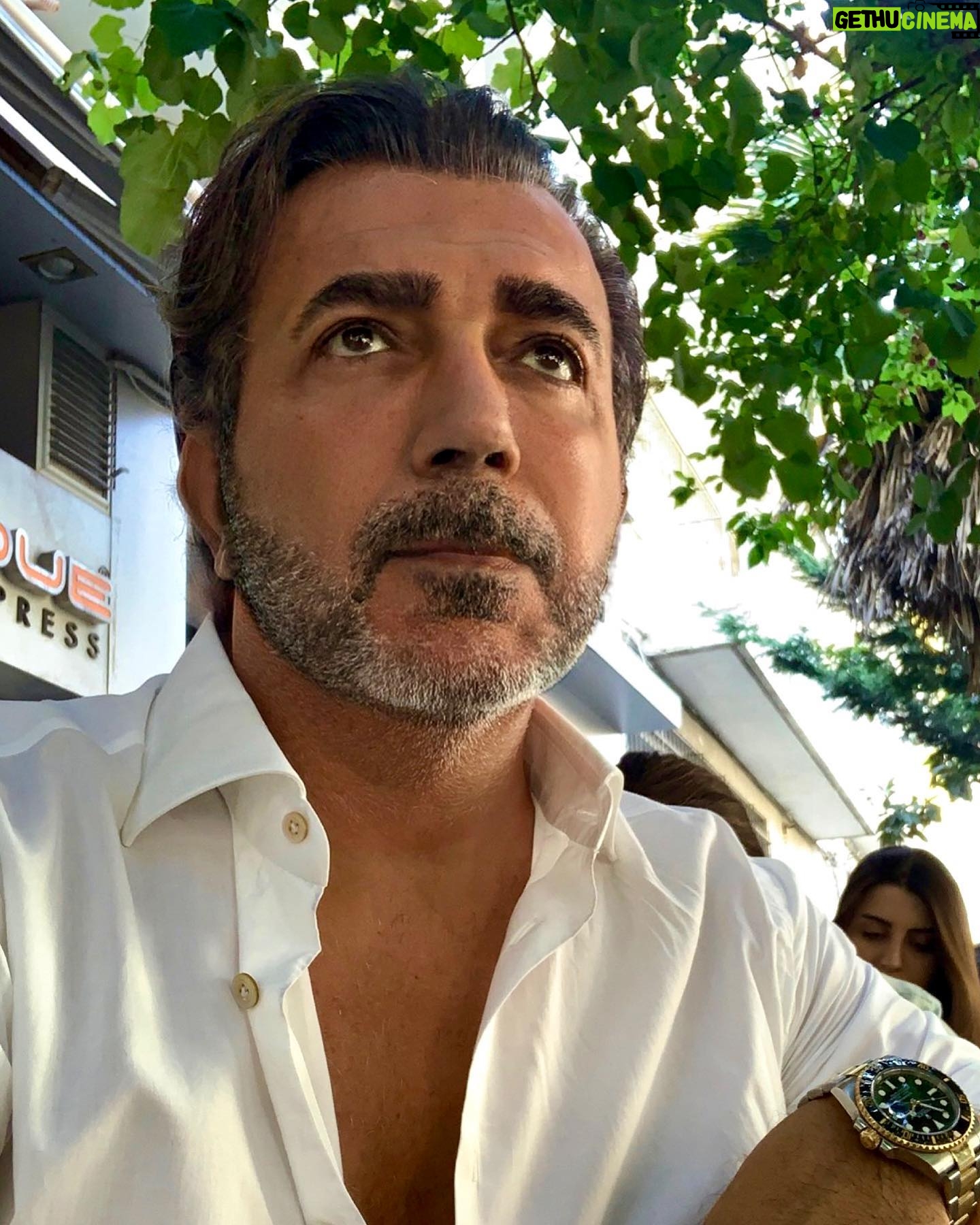 Serhat Midyat - 471 Likes - Nereye bakıyosam??