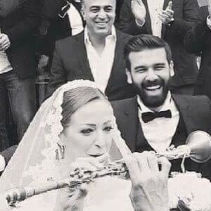 Serhat Midyat Instagram - Kardeş düğününden geç kalmış bir #tbt