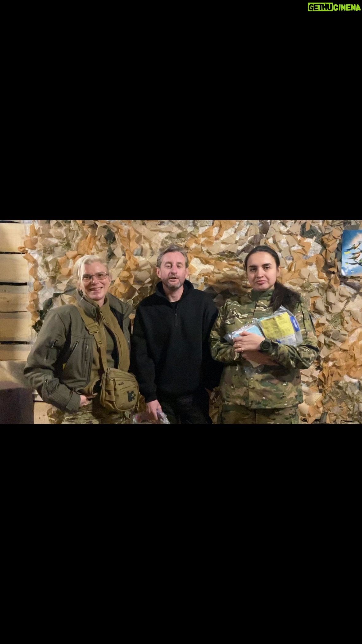 Serhiy Zhadan - 5.6K Likes - Друзі, хотів сказати таку річ.
Наші колеги з фонду UA First Aid відкрили збір на 100 наборів для непрямого переливання крові у догоспітальних умовах.
Переливання крові на догоспітальному етапі може врятувати життя наших захисників. Детальніше про це розповідають мої подруги - бойові медикині Юля Куба і Тайра.
Всі набори буде передано на стабілізаційні пункти, екіпажі медичної евакуації та бойовим медикам на потреби військових підрозділів.
🎯 Наша ціль: 150 000 грн
🔗Посилання на банку:
https://send.monobank.ua/jar/AabfeA6Bw2
💳Номер картки банки:
5375 4112 1604 4086
Про склад набору та його використання можна прочитати на сайті https://farma.kyiv.ua/
Віримо в нашу перемогу та донатимо на ЗСУ!