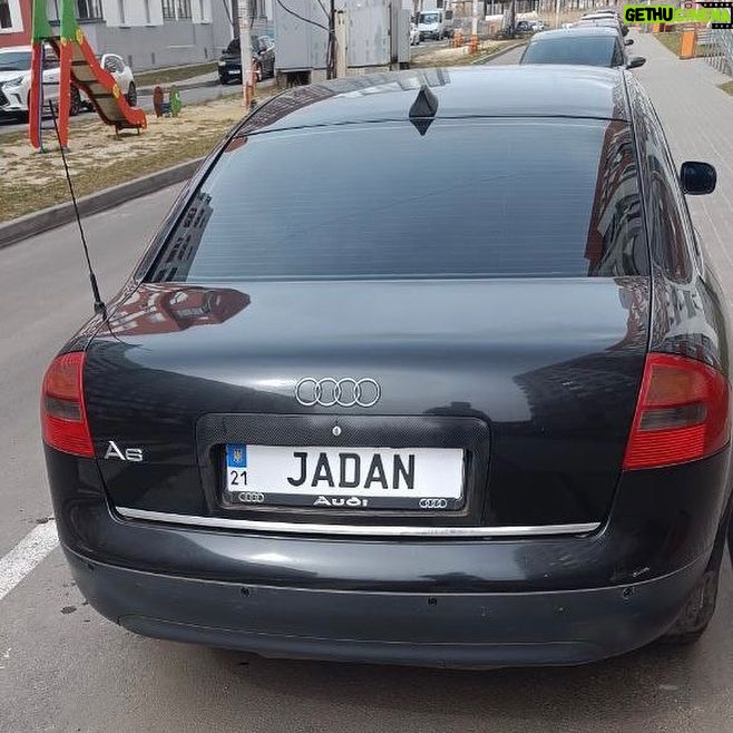 Serhiy Zhadan - 11.9K Likes - ŠŠ¾Š±Ńого ŃŠ°Š½ŠŗŃ.