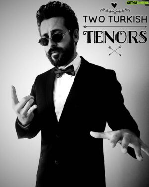 Serkan Kuru Instagram - Türkiyenin Dünya Çapındaki Muzikal Gosterisi 'Two Turkish Tenors' Muzikal Duello’da bundan boyle moderator olarak bende varim dostlar.. Oyun tarihlerimizi sizlerle paylasiyor olacagim 😎👊 gelin beraber eglenelim 🤪 #twoturkishtenors @twoturkishtenors #serkankuru @atilgangumus @cenkbiyik