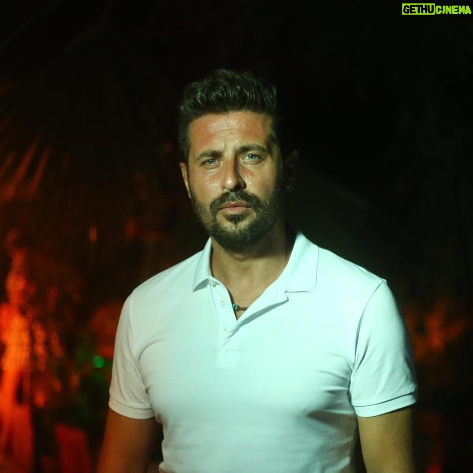 Serkan Kuru - 4.6K Likes - #dostkazığı sinema filmi., final gunu hatirasi diyelim 😎👊 bisi dicem cok iyi film oldu 😏 photo by : @berkmimar @klanfilmmakersofficial @ulascbnc