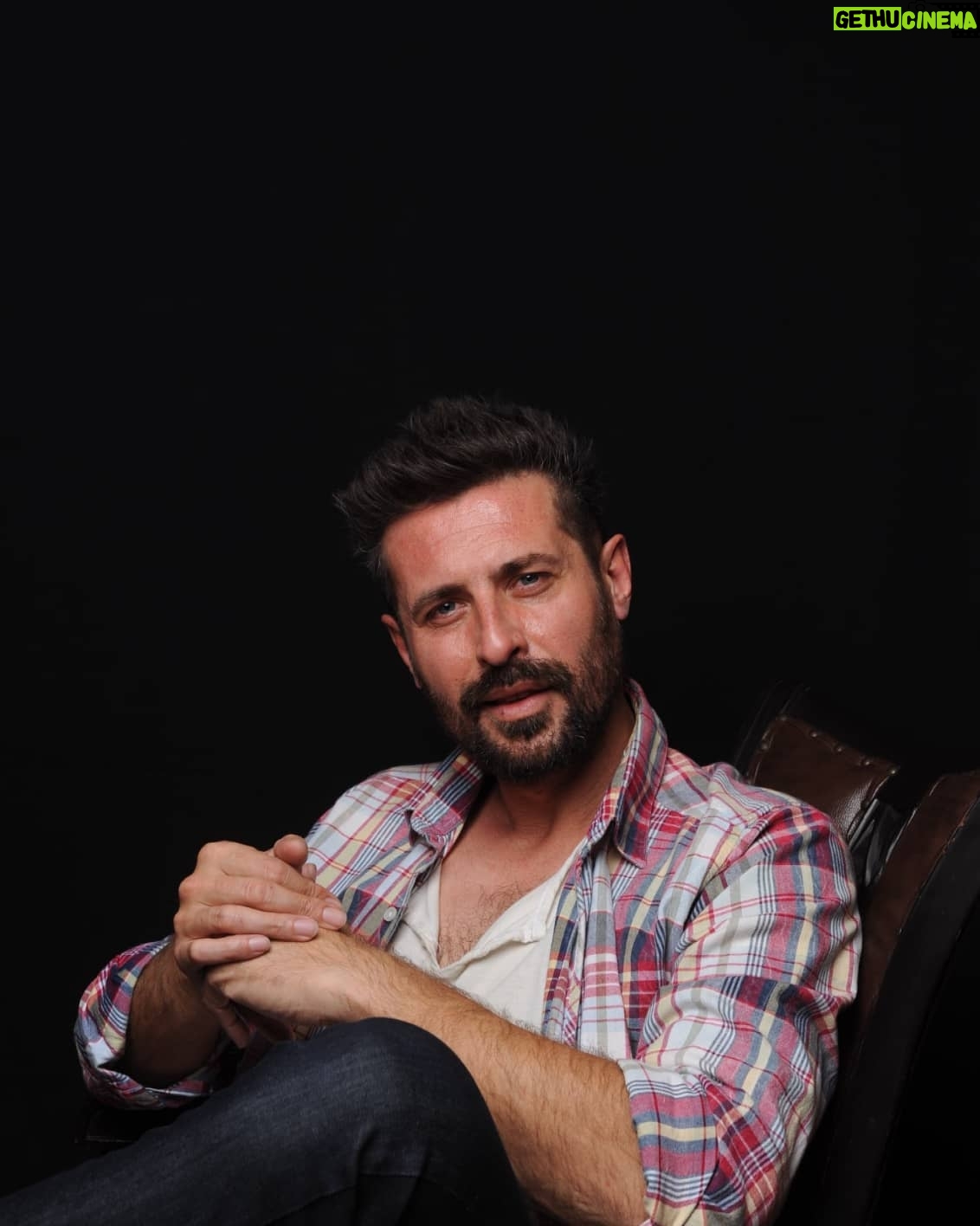 Serkan Kuru - 5.8K Likes - #Gonuldagi akşamı 😎👊