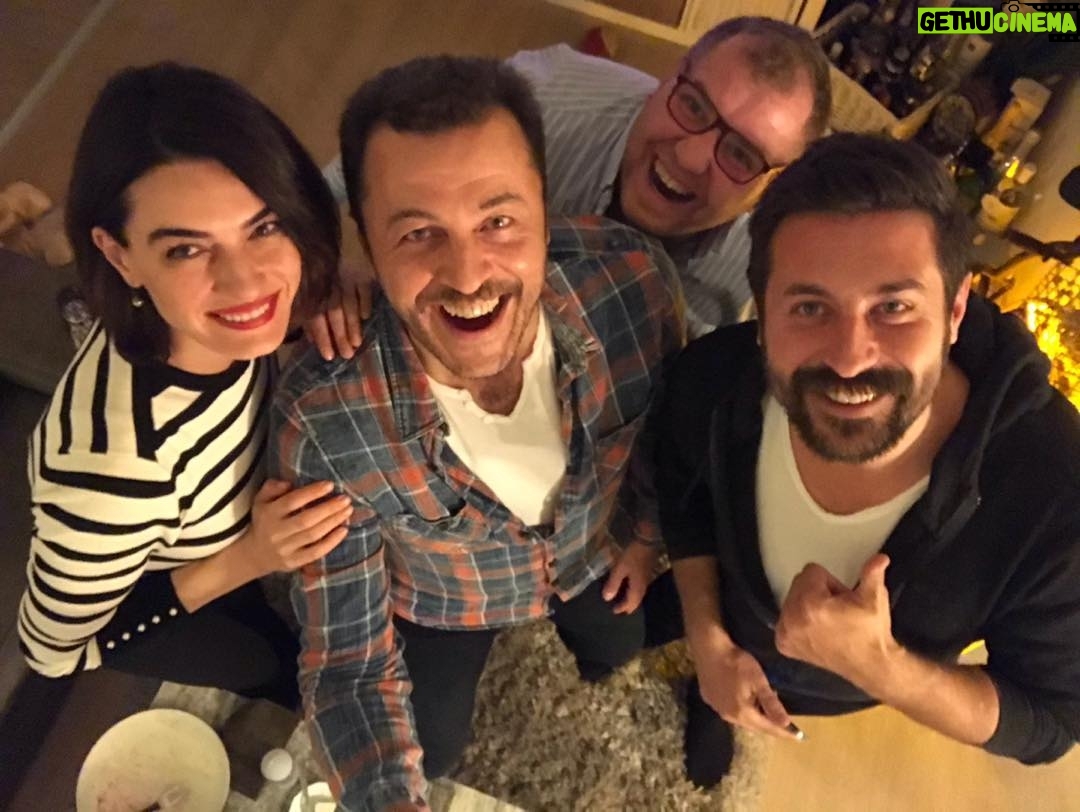 Serkan Kuru - 3.1K Likes - #bahtiyarölmez unutulmaz dostluklar birakacak.. hoşçakalin #bahtiyarölmez dostlari .. son bölümü beraber izleyerek veda ediyoruz .