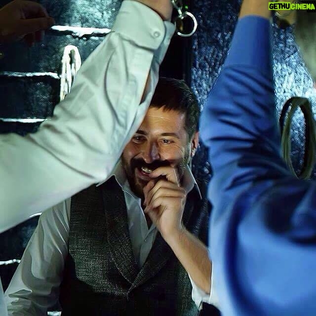 Serkan Kuru - 2.3K Likes - O zaman gunlerden #bahtiyarölmez .., ve #fuatyılmaz in mutlu oldugu anlardan biri(sizin icin küçük bi tüyo) 😬😎😜 saat 20:00 de @atvturkiye de gorusmek uzere 👊👍 photo : @puukeet