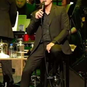 Seth MacFarlane Instagram - Vegas New Years with @lizgillz, Joel McNeely and the orchestra🎶