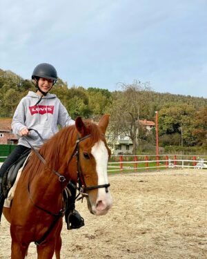 Sevinç Kumaş Instagram - 🏇🏇🏇