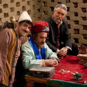 Seyed Ahmadreza Mousavi Instagram - پشت این نقاب یه جسم نیست. 
یه آرمانه، 
آرمان ها هم ضد گلوله اند 📽 .افسانه هزار پايان .هر شب از شبكه نسيم ساعت ٢١:٤٥ تكرارشبكه پنج ساعت ١٩