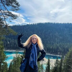 Seyhan Arman Instagram - Coumasee'den selamlar kele👋

#caumasee #lake #flims #switzerland #isviçre #göl #orman #turist #turistseyhan #halo