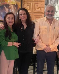 Shaad Randhawa Instagram - I have nt seen God, but he must be looking like my parents .. ❤️❤️❤️
@shellrandhawa @natmadkhn @tanyamadhvani @shahrukh_askari @aarmaen
