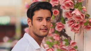 Shagun Pandey Instagram - 🌷