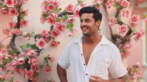 Shagun Pandey Instagram - 🌷