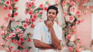 Shagun Pandey Instagram - 🌷