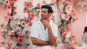 Shagun Pandey Instagram - 🌷