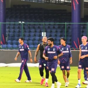 Shaiju Damodaran Instagram - Samson x Damodaran ⚽️🔥😂

#RoyalsFamily | #HallaBol | #IPL2024 | #reelkarofeelkaro | #reelitfeelit | #explore