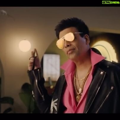 Shakun Batra - 1.8K Likes - Quickgun Karan! Ft. @karanjohar @kiaraaliaadvani
Our new work for @lenskart !
Director: @shakunbatra
Production Company: @moonshot.fun in association with @jouska.films
Executive Producers: @tanmaybhat & @devaiah.bopanna
GM Marketing: @anupamtripathi_
DOP: @shivendukudalkar
Associate Producer: @tanvisanghvi
Line Producer: @chetkale
Chief AD: @prabudhsardana
DA: @soorejrnair
DA: @sameeha.sabnis
2nd ADs: @tinseltown_boy & @arjunnmitra
Production Designer:@shruti.agni
Costume Stylist: @stylebyteam_rr
Hair & Make-Up: @makeupby_mahimawachher
Karan Johar’s Team
Costume Stylist: @ekalakhani
Hair: Rajiv
Make-Up: Paresh Kalgutkar
Kiara Advani’s Team
Costume Stylist: @lakshmilehr
Hair: @yiannitsapatori
Make-Up: @makeupbylekha
Offline Editor: @kalradipika
Colourist: Xavi Santolaya
Online Editors: @pranay_shedge & @laukiklodh
Music Director: @karan.malhotra8
Sound Engineer: @nevillethedeville
Post Production Supervisor: @santoshshinde3855
Post Studios: @after_studios & Pulzz
CG: @bijitized