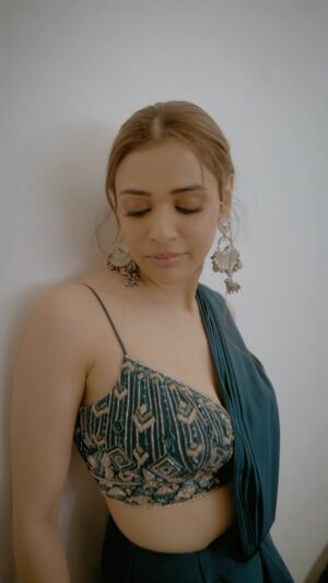 Shalmali Kholgade Instagram - Woke up feeling different today 🥰

Outfit @kalkifashion 
Jewellery @rubans.in 

Styled by @anshikaav 
Assisted by @bhatia_tanisha @tanazfatima 

HMU @nikita_makeup_hair 

🎥 @themediatronic